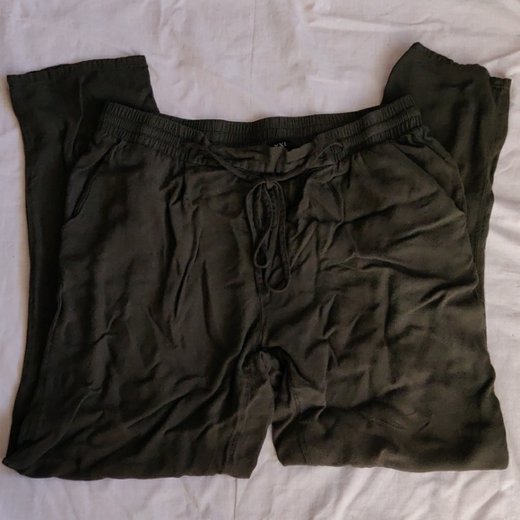 Forever 21 boho dark green linen cropped pants - Picture 3 of 8